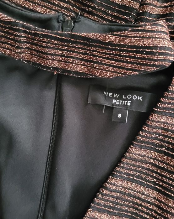 Nowa cudowna efektowna sukienka koktajlowa z świecącą nitka z chokerem