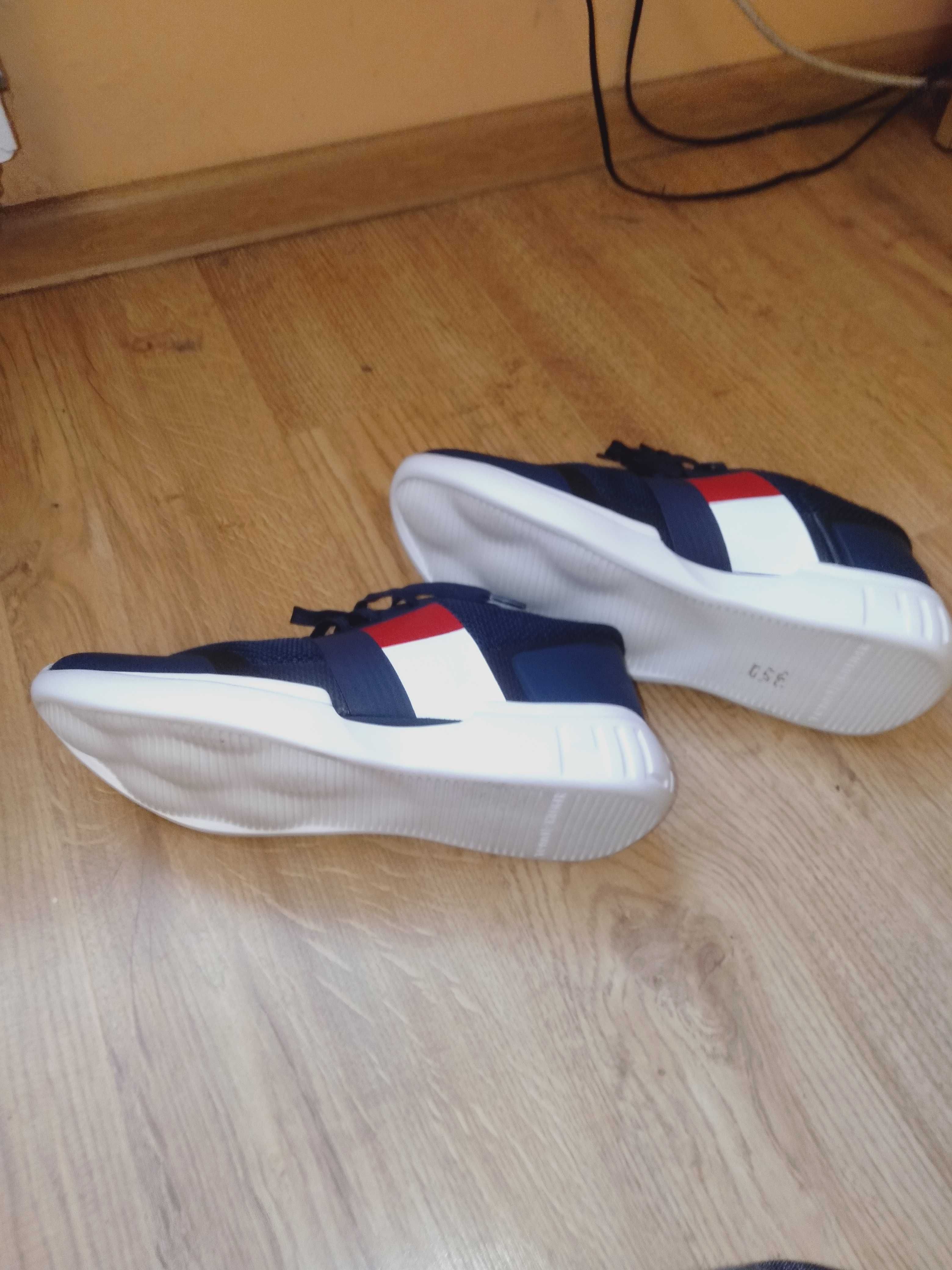 Nowe buty sportowe męskie adidasy Tommy Hilfiger rozmiar 44.