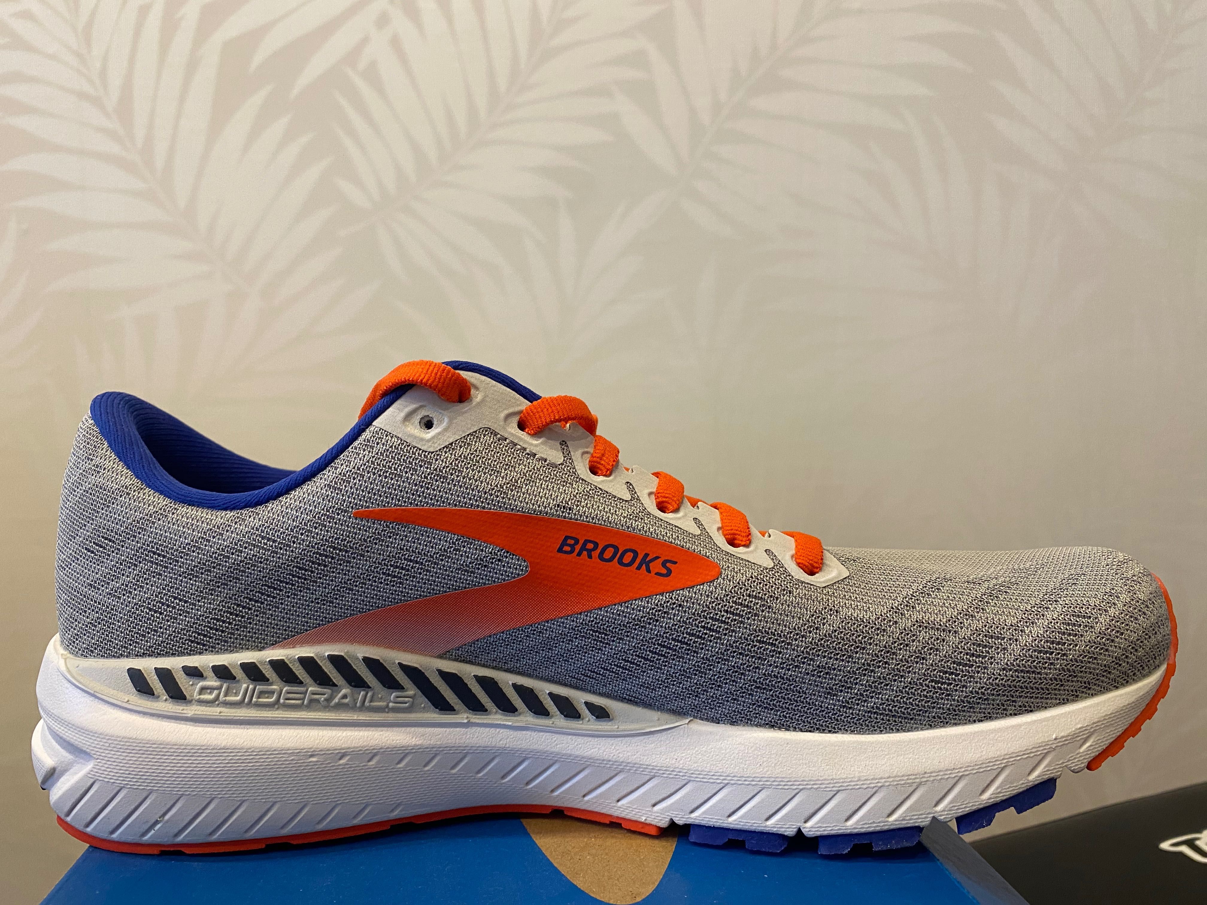 Brooks Ravenna 11 беговые кроссовки