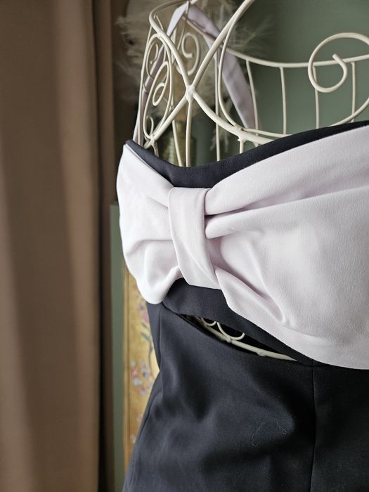 Elegancka sukienka damska midi  Mohito z kokardą i wycięciem wesele