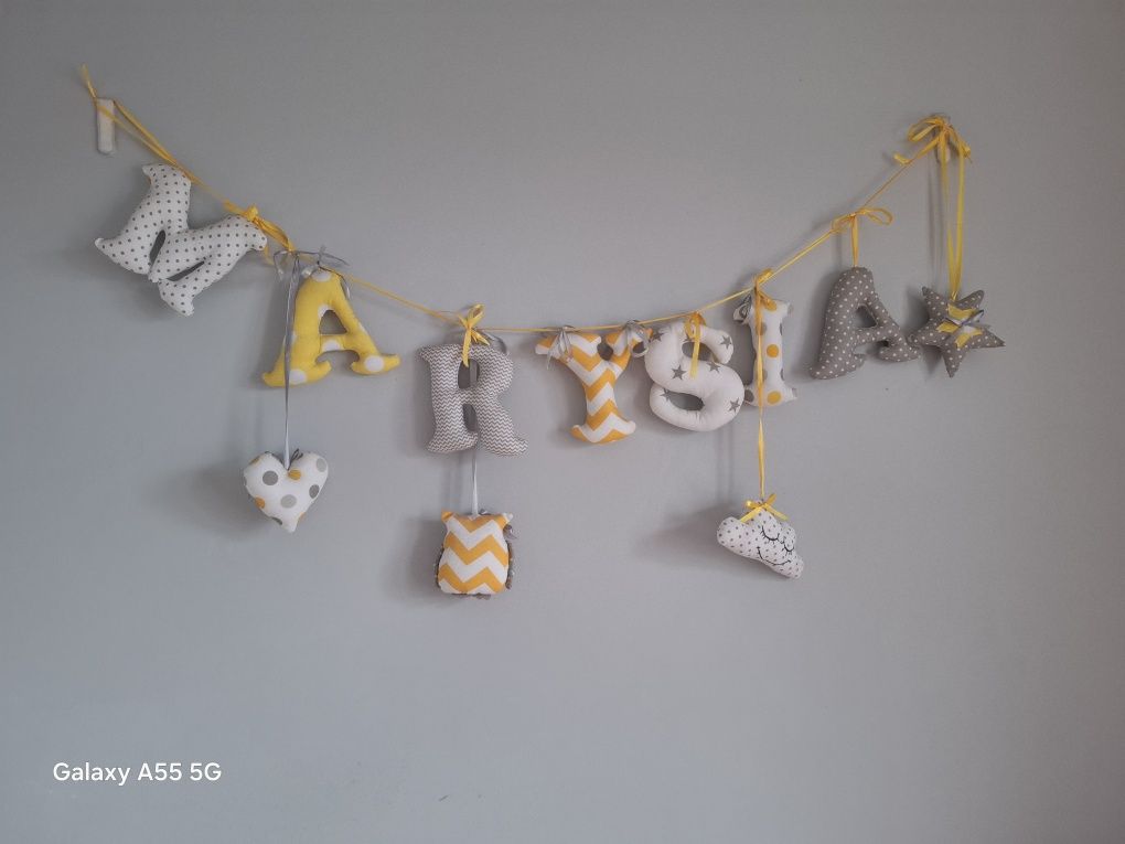 Napis Marysia do dziecięcego pokoju