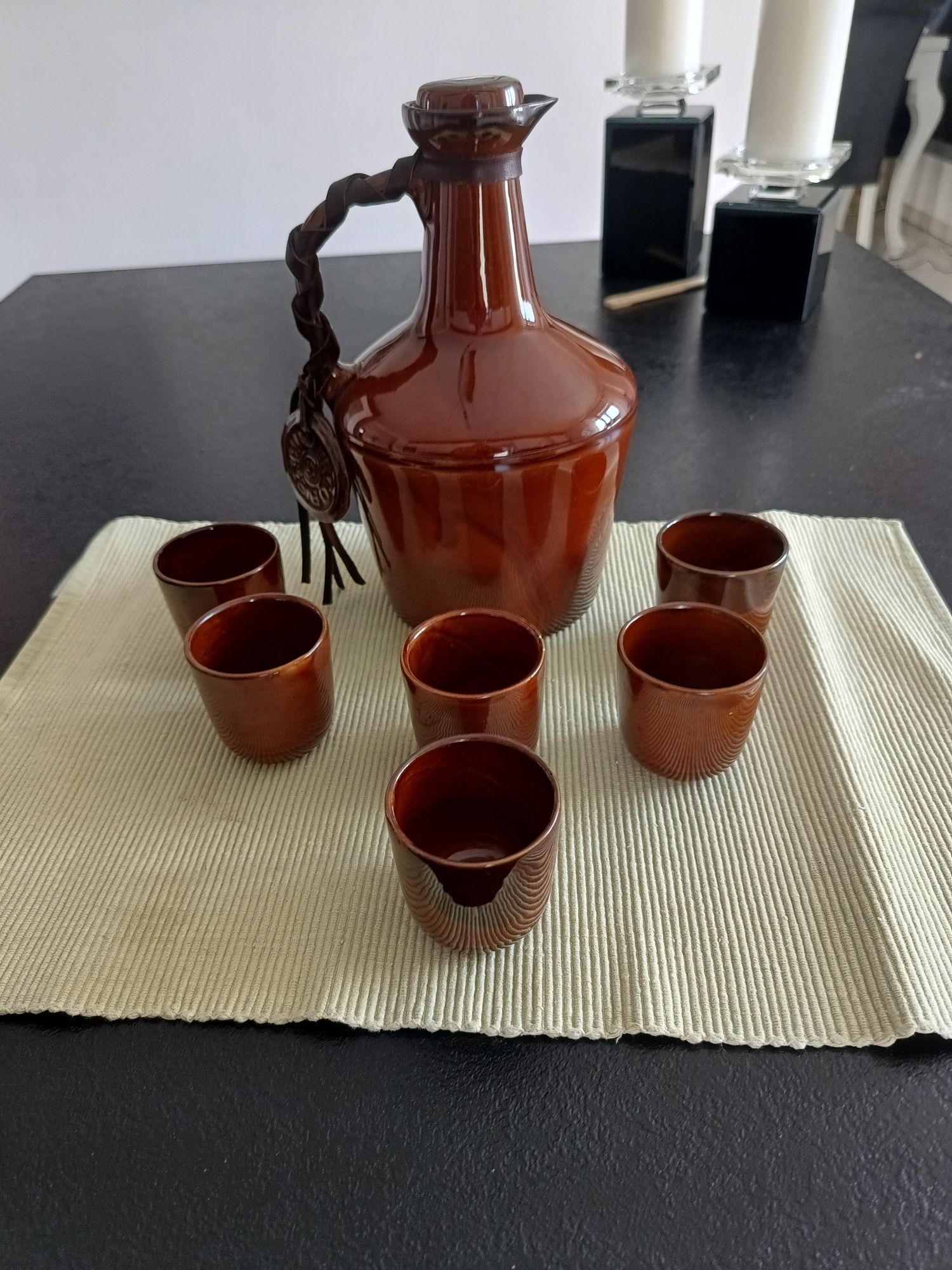 Ceramiczna karafka + 6 kieliszków