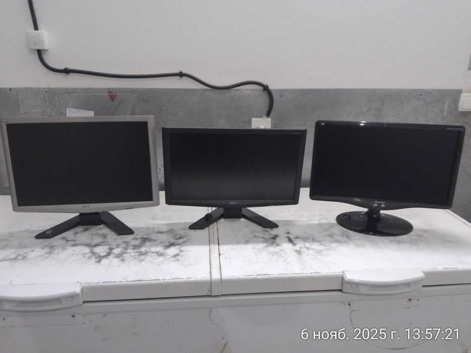 Продам три монитора 19.