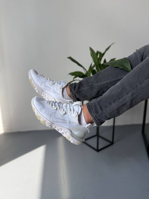 Кросівки Nike React Vision White (40-45)