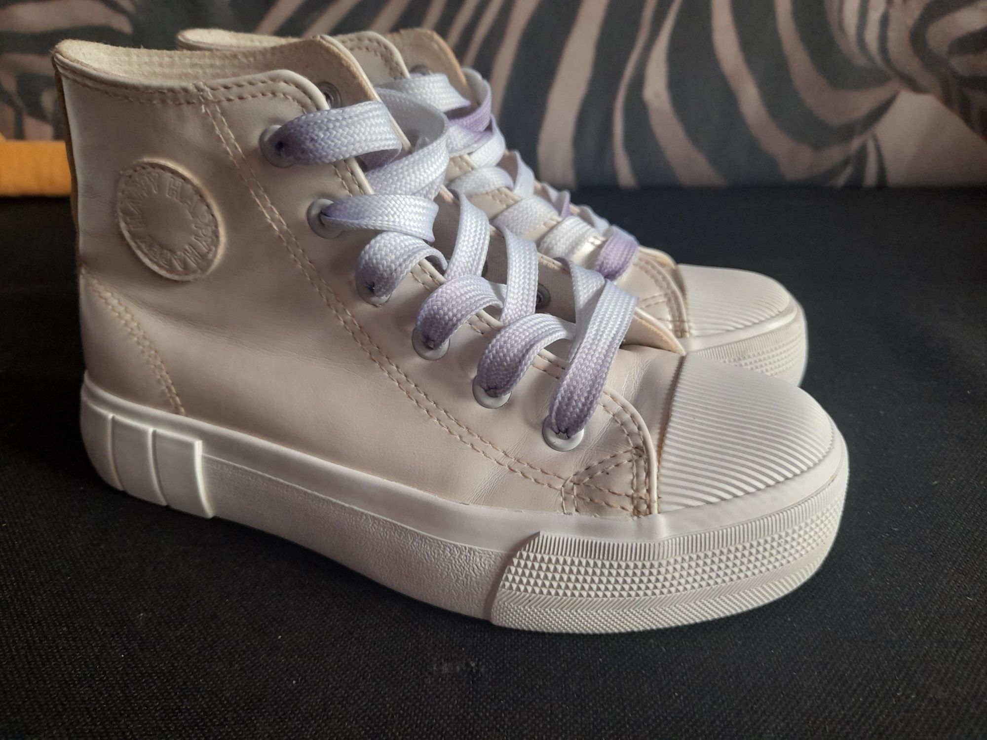 Trampki buty na wysokiej podeszwie 35