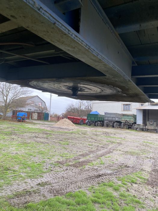 Продам полуприцеп бортовой зерновоз на подушках