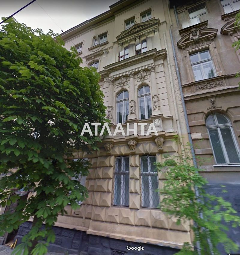 Продаж 3-ох кімнатної квартири на 1 поверсі по вулиці Крушельницької
