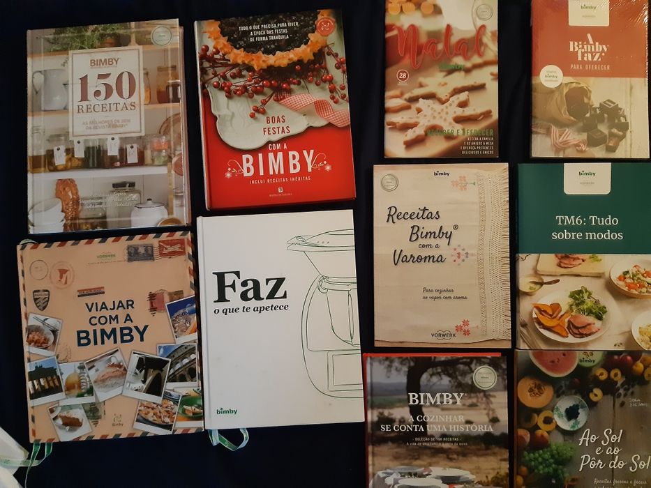 13 livros da Bimby, 7 revistas e acessórios