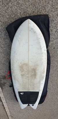 Prancha de surf handshape fish5.6 40l. inclui quad rob machado impec.