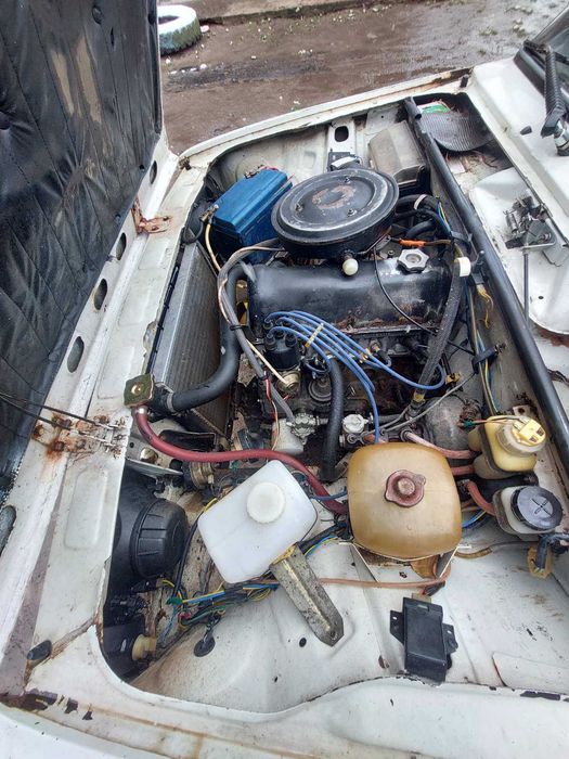 На повному ходу, сів поїхав