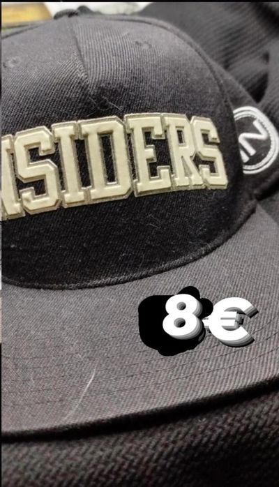 Vendo calções calças caps e outras coisas