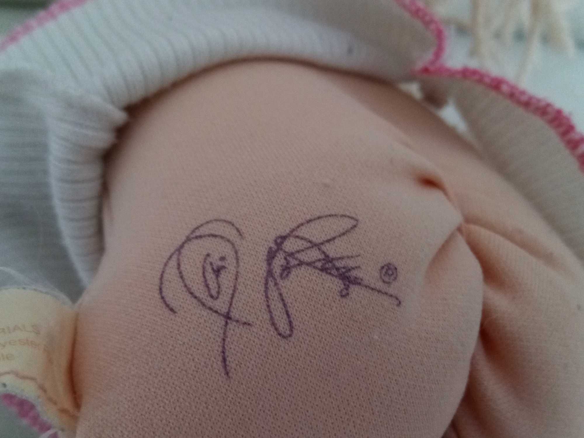 Коллекционная кукла mattel's First edition doll 1978 1983