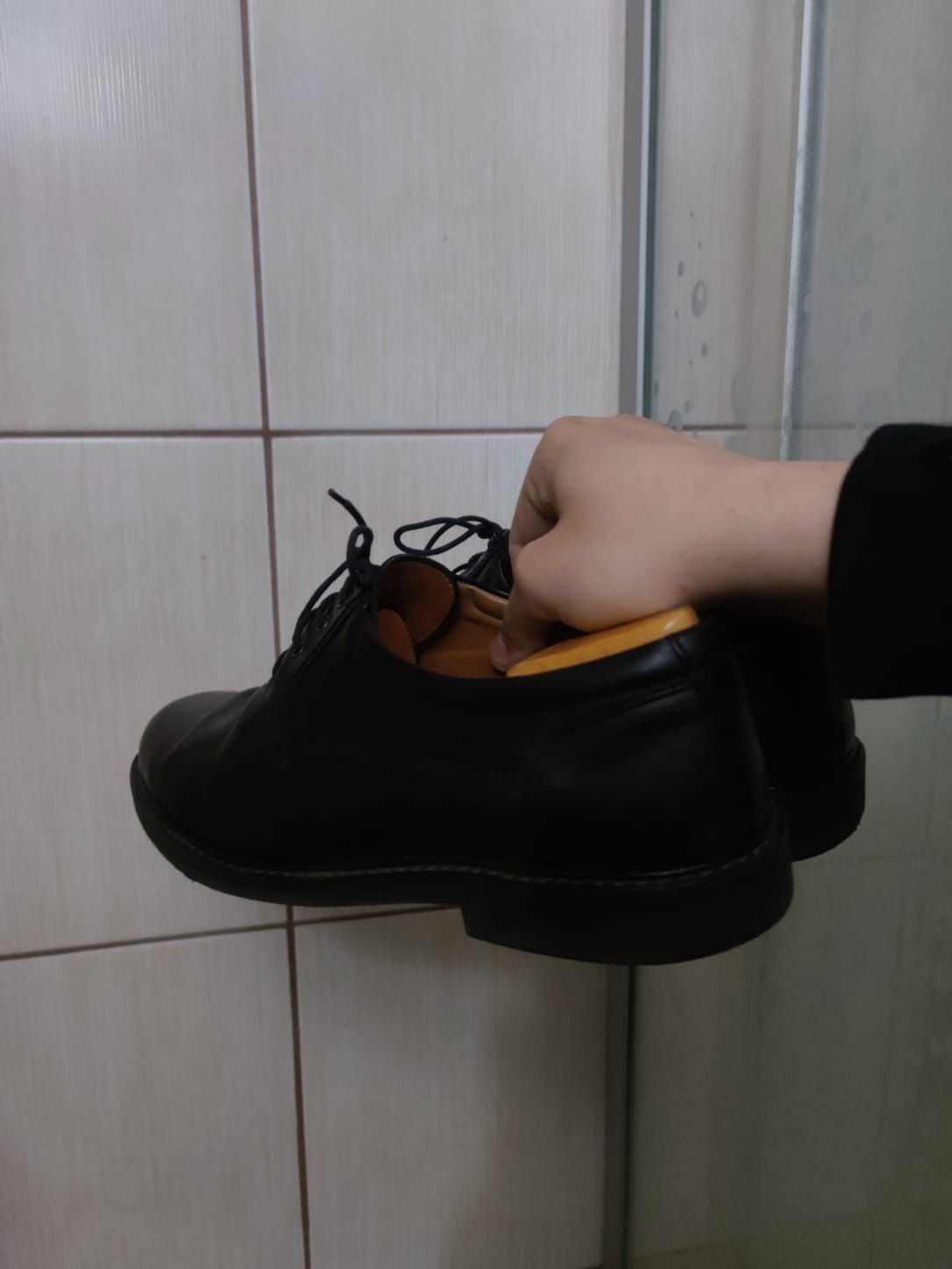 Buty obuwie 43 eleganckie męskie czarne leather skóra skórzane Camel b