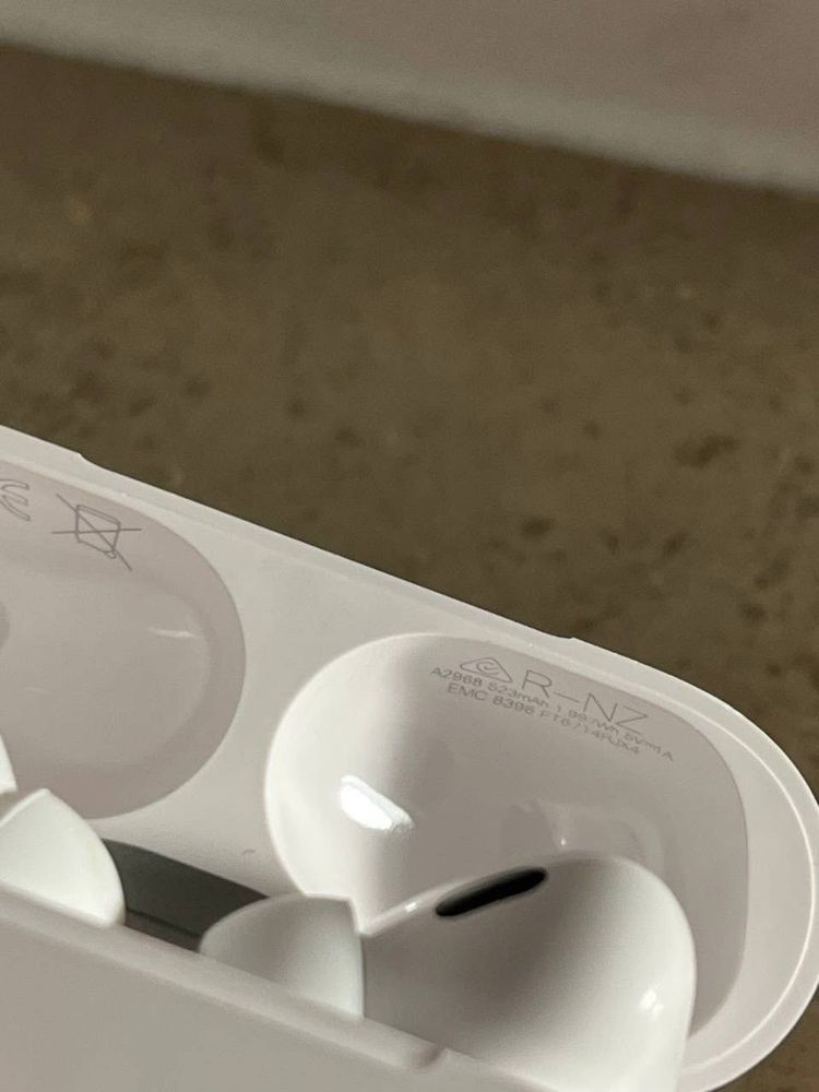AirPods Pro Apple