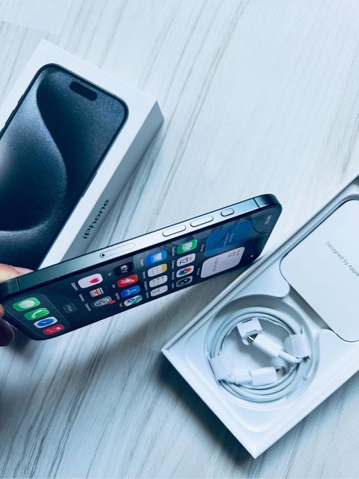З гарантією iphone 15pro 128gb black titanium neverlock 87%фіз сім