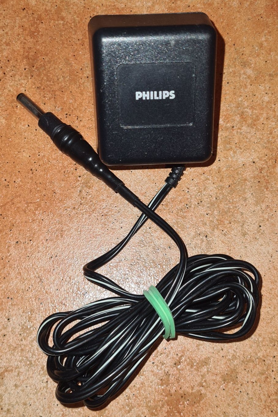 Oryginalny zasilacz Philips do maszynek do włosów 1,3V okrągły wtyk