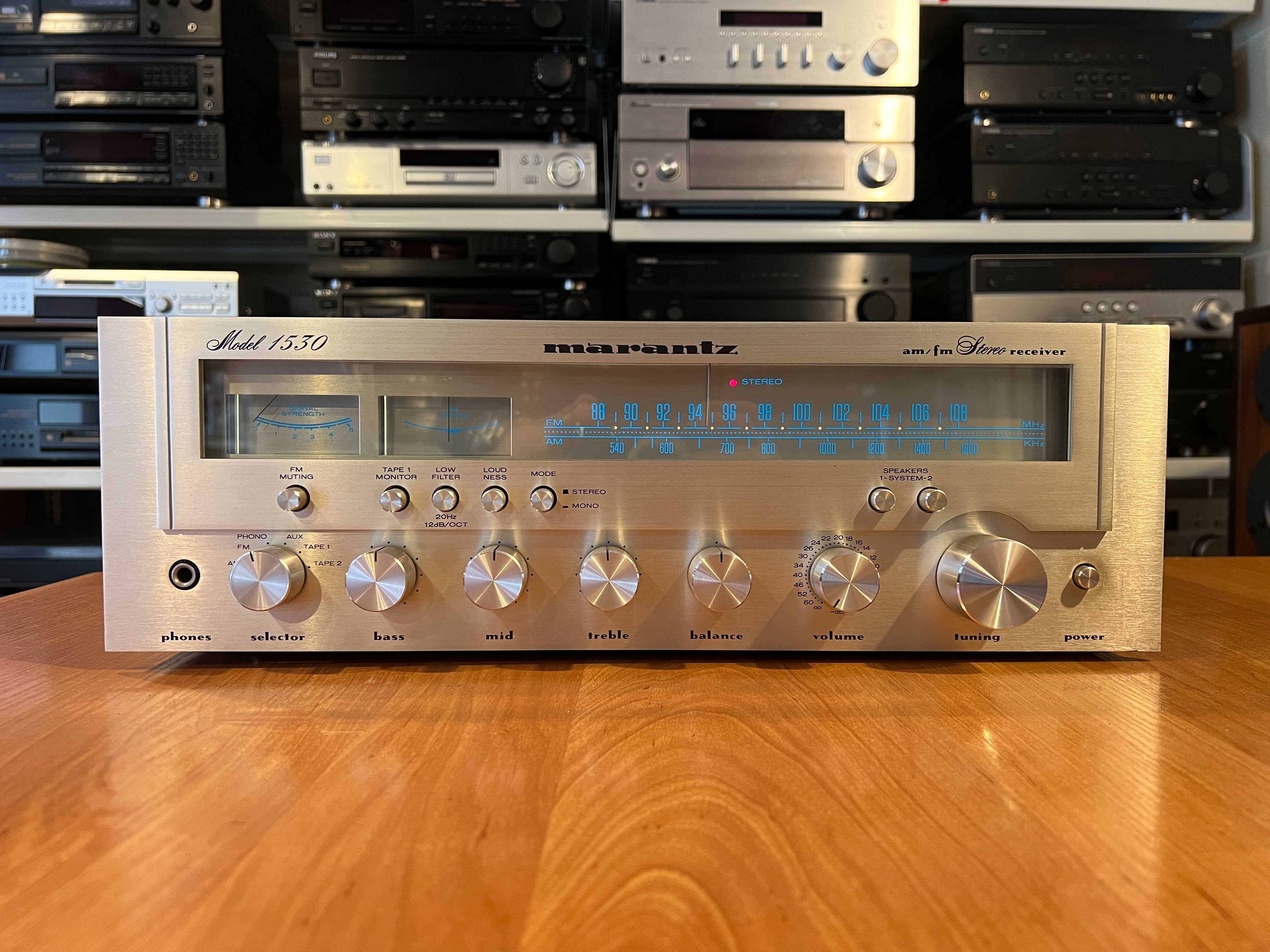 Amplituner Stereo Marantz Model 1530 Audio Room