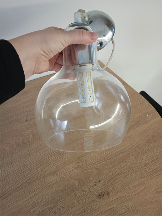 Lampa wisząca z żarówką led