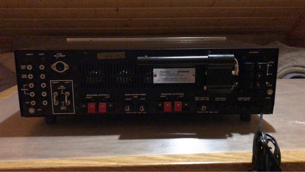Amplituner SANSUI 2000 A Solid State