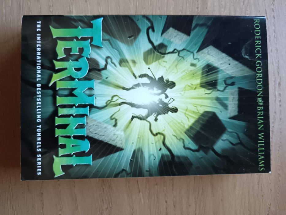 Túneis - Saga Juvenil (de Roderick Gordon e Brian Williams)