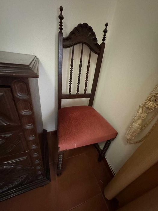 Mobília de quarto casal completa. Quase nova.