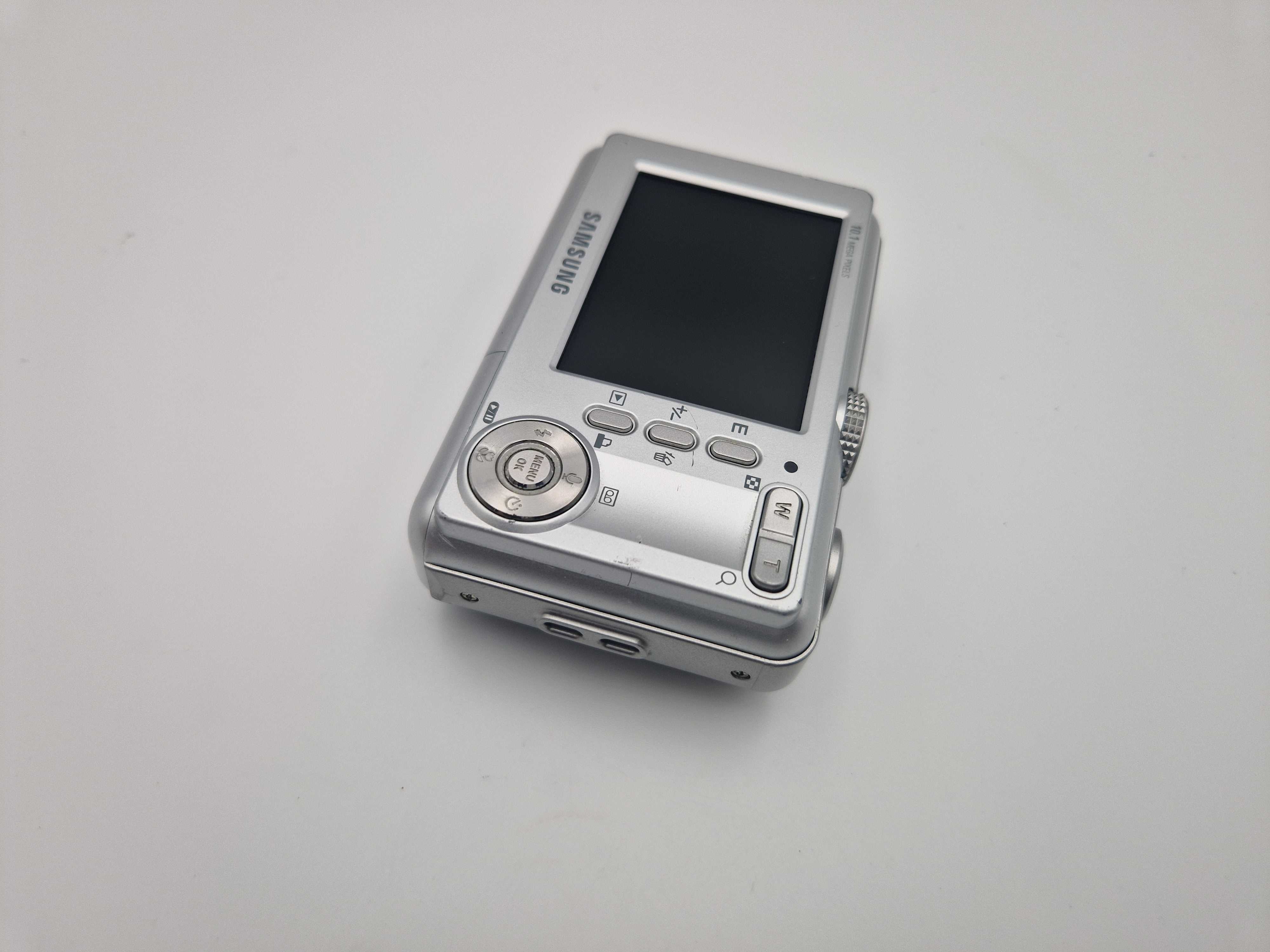 .Aparat Samsung Digmax D103 - 2GB - klasyka  RETRO