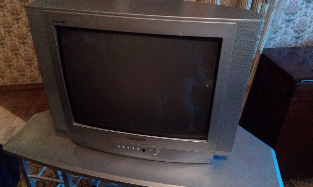 Телевизор Samsung CS-21D8R 21"