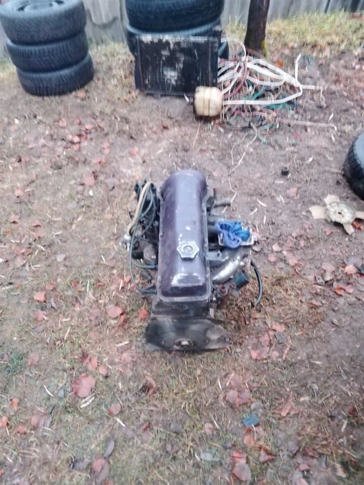 Двигун на ваз 2101-2107 повністю робочий,є відео роботи двигуна