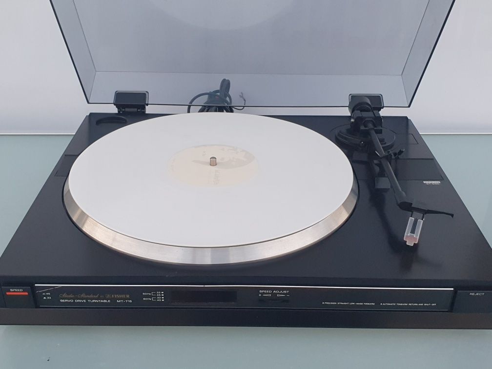 Gramofon półautomatyczny Fisher MT-715