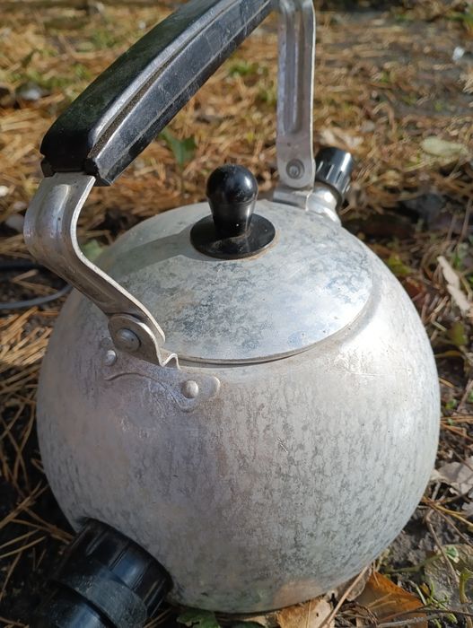 Чайник електричний