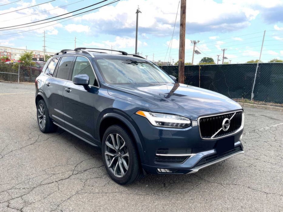 Volvo XC90      2019
