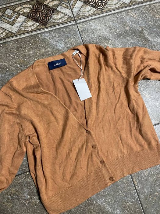 Новмй светр jjxx L