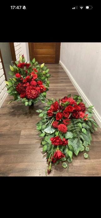 Stroik kompozycja wiazanka bukiet na cmentarz grób nagrobna