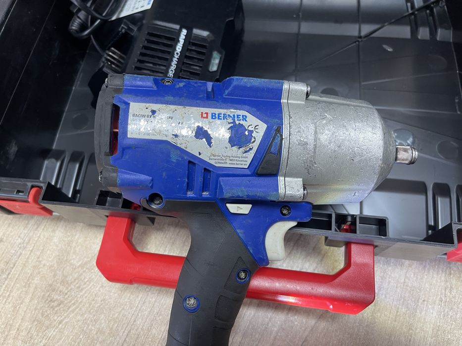 Berner Milwaukee M18 2767-22 / акумуляторний гайковерт Мілвокі 1350 Нм