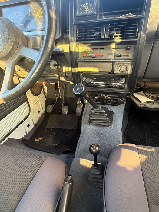 Suzuki samurai Sj