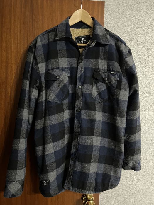 Camisas em muito bom estado