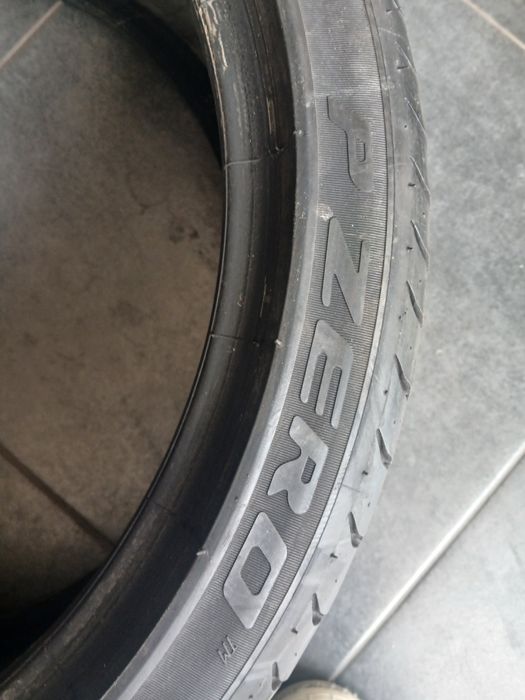 2 pneus 255 35 r19 RFT pirelli