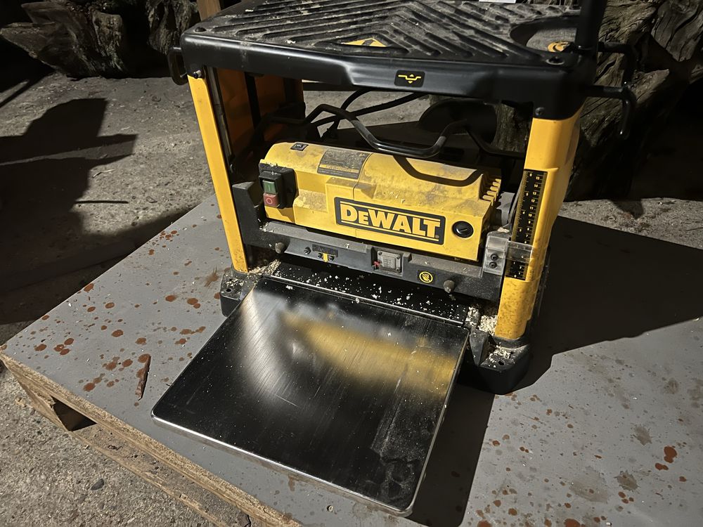 DeWALT DW733 grubościówka strugarka