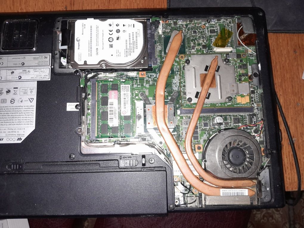 Ноутбук MSI MS-1675 под восстановление