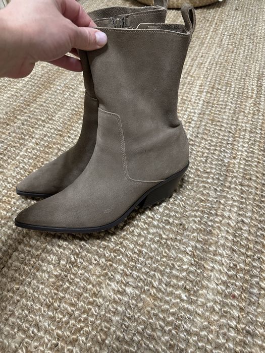 Черевики ботильйони козаки 38р.