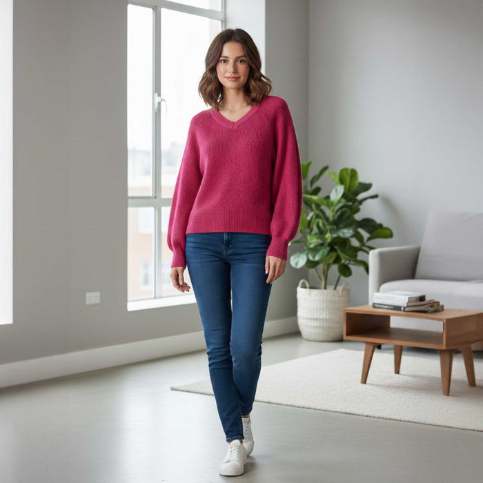 Sweter damski luźny V-neck, róż, wełna 60%, rozmiar M