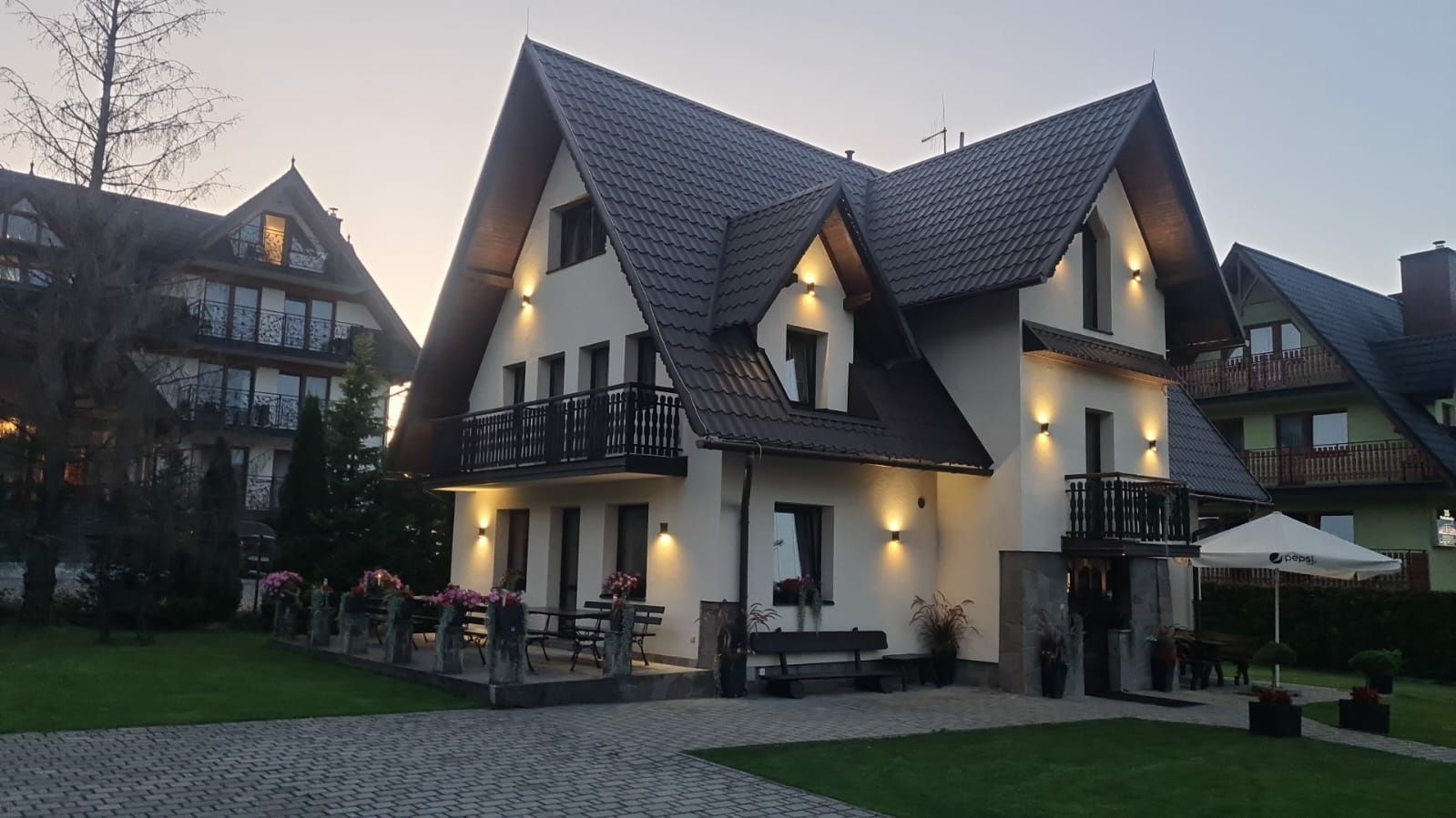 Pokoje gościnne Api Carmen Zakopane  WAKACJE 2025
