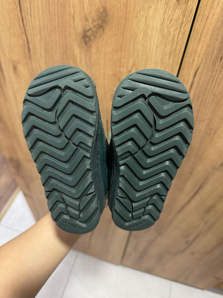Чоботи adidas 25 р.