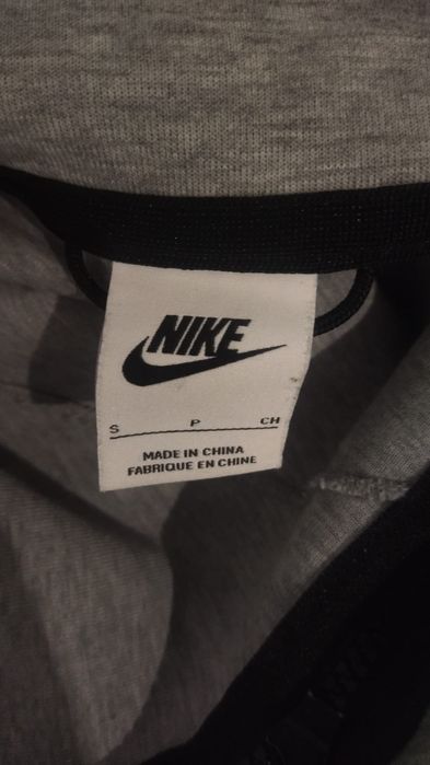 Casaco Nike tech