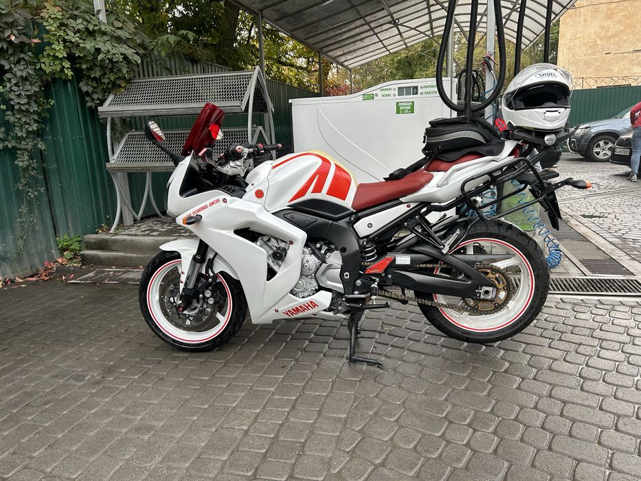 Мотоцикл спорт-тур Yamaha Fz-1SA abs Fazer 1000 літр