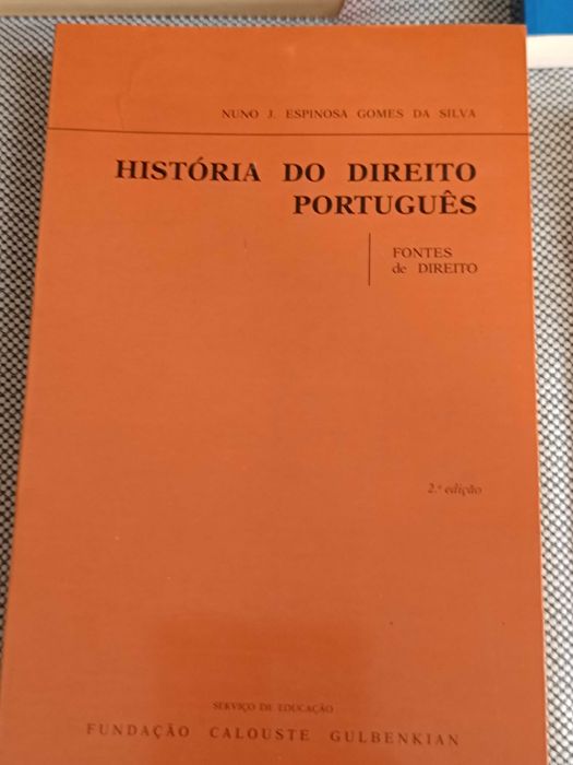 4 Livros de Direito: Constituição da República