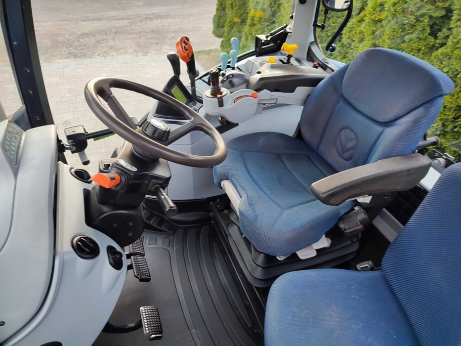 New Holland T6.125 S z ładowaczem