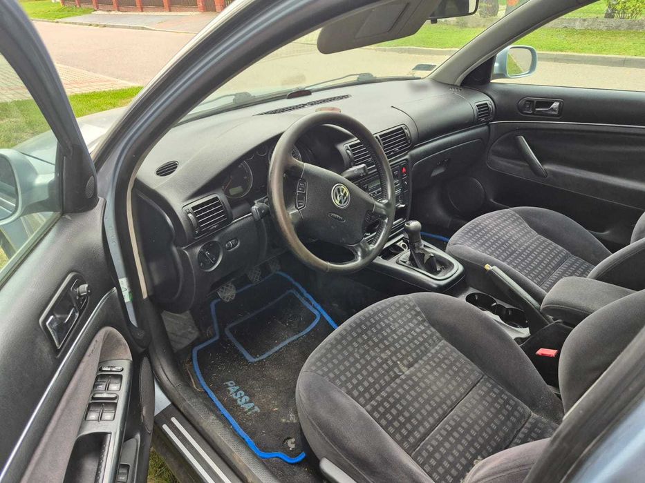 Passat 1.9 TDI Kombi - Uszkodzony silnik, Ubezpieczenie do 13.10.2026!