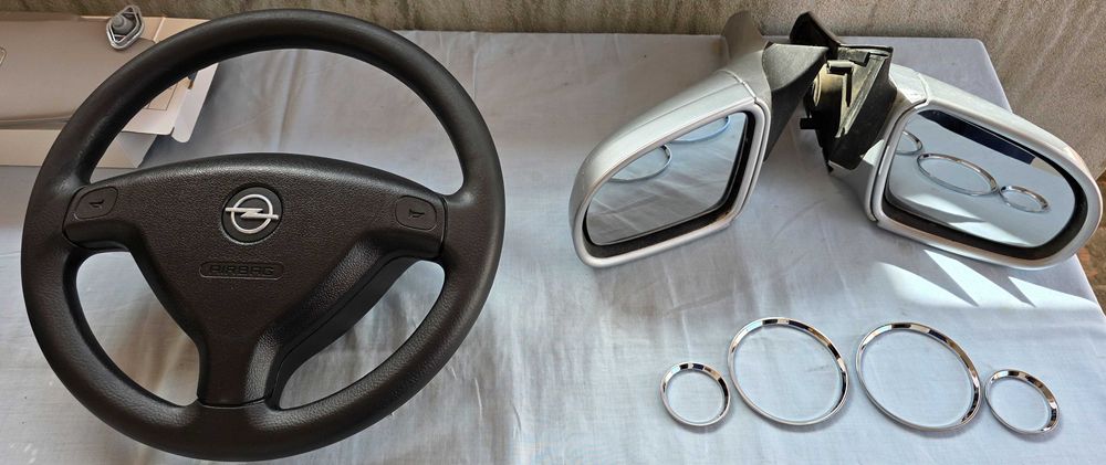 Opel Corsa B – Material diverso NOVO e usado