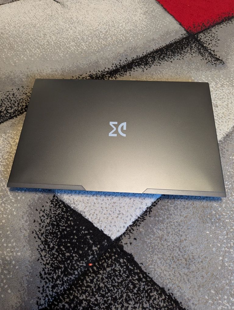 Laptop  Dream MachineG1050Ti ( i7-7700, RAM-16Gb, G1050Ti 4Gb(DDR5))